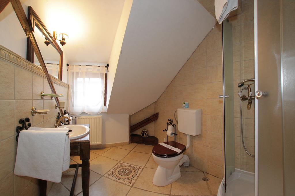 Hotel Casa Baroca à Sighişoara Chambre photo